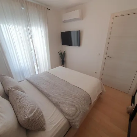 Maria-ana Appartement *